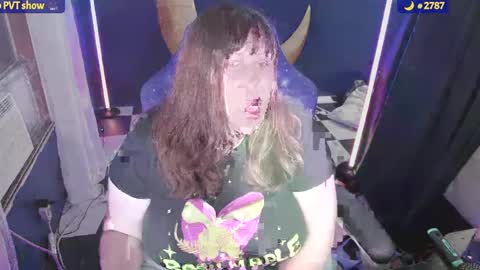 molly_moons online show from September 16, 1:29 am