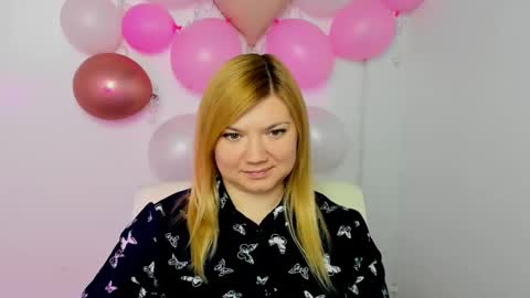 Molly online show from February 25, 1:00 pm