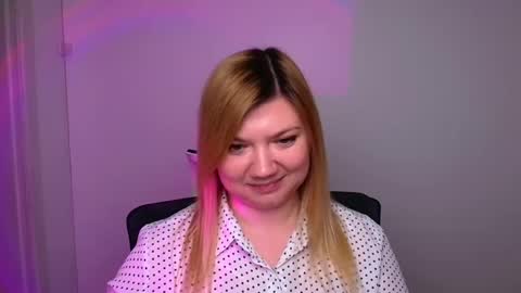 Molly online show from January 27, 4:22 pm