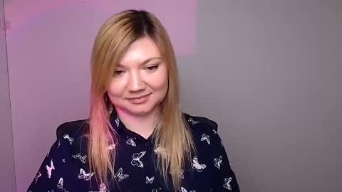 Molly online show from January 31, 3:33 pm