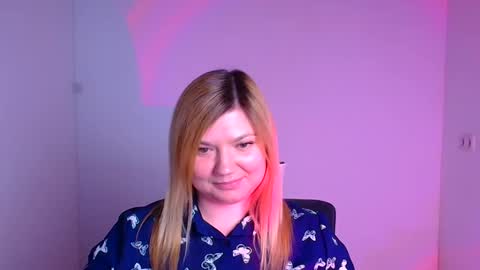 Molly online show from February 7, 3:41 pm