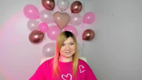 Molly online show from February 14, 12:25 pm