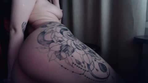 I have new photos come and see with love Molly online show from November 8, 1:36 pm