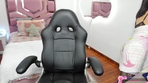 Molly  online show from February 17, 6:28 pm