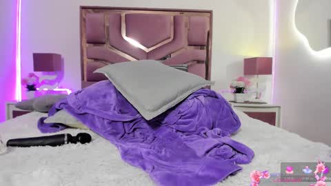 Molly  online show from March 12, 2:34 pm