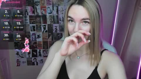 Molly online show from October 28, 1:28 am