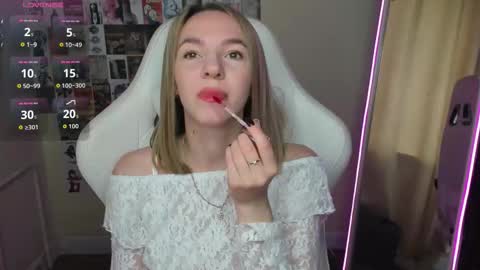 Molly online show from October 2, 1:37 am