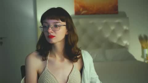 mollyjiggles online show from September 11, 1:34 pm