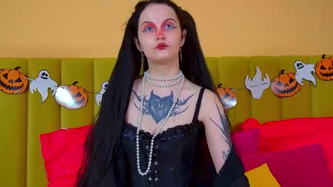 Molly online show from October 29, 7:03 pm