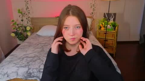 Molly online show from March 28, 10:27 am