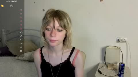 mollysally online show from June 8, 4:24 am