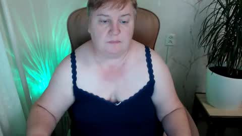 Mommy99X online show from January 4, 2:56 pm