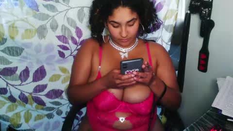 Mommy bubbles online show from September 13, 9:50 pm