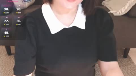 Momo online show from October 15, 1:53 am