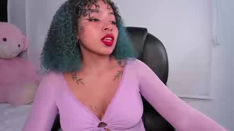 Momo  online show from March 15, 3:44 am