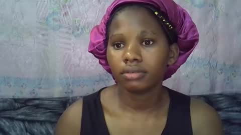 momsdoll online show from April 13, 7:56 am