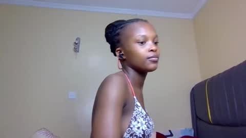 Mona online show from November 5, 2:57 am