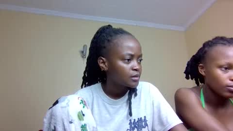 Mona online show from October 19, 8:19 am