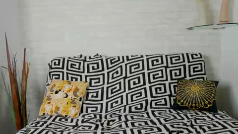 Mona online show from December 9, 11:04 am