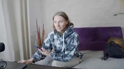 Mona online show from December 10, 8:30 am