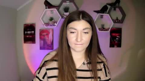 sweet girl and shine body online show from September 25, 12:12 pm