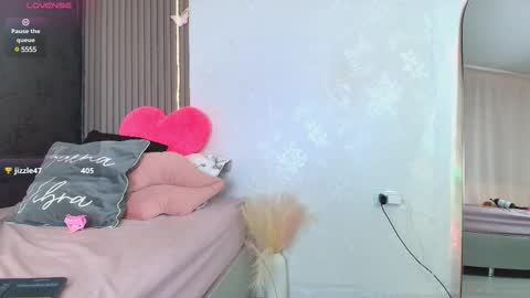 Kiim online show from February 9, 1:14 pm