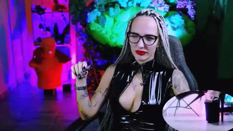 Monika online show from November 29, 10:45 am