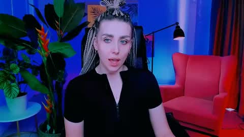 monicariley online show from May 21, 1:50 pm