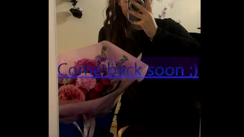 Monika online show from May 12, 4:05 pm