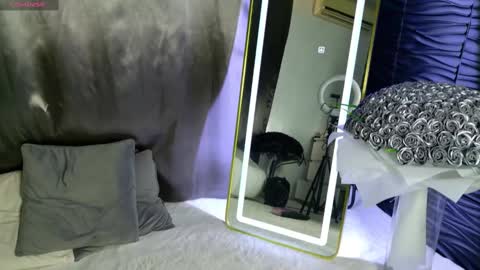 Snapshot of monique_a chatting on February 21, 8:51 am Ask me online show from February 21, 8:51 am
