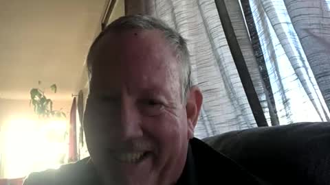 Snapshot of monkeedance chatting on December 17, 5:36 pm Monkee Dance online show from December 17, 5:36 pm