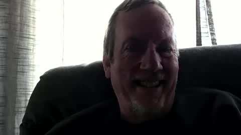 Snapshot of monkeedance chatting on February 17, 7:23 pm Monkee Dance online show from February 17, 7:23 pm