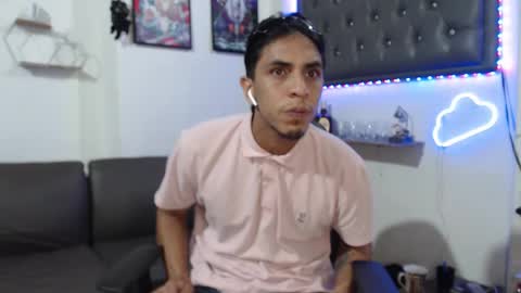 simon dice online show from February 23, 4:50 am