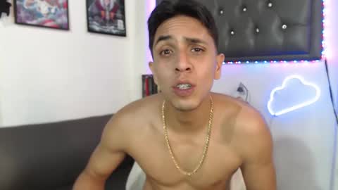 simon dice online show from March 4, 2:42 pm