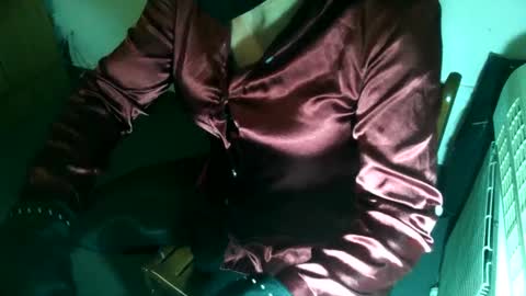 Snapshot of montero81 chatting on September 17, 3:43 am Sabrina online show from September 17, 3:43 am