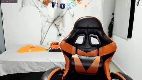 montes_juan online show from October 27, 1:49 am