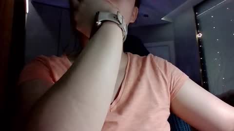 moodiemira online show from November 6, 7:28 pm