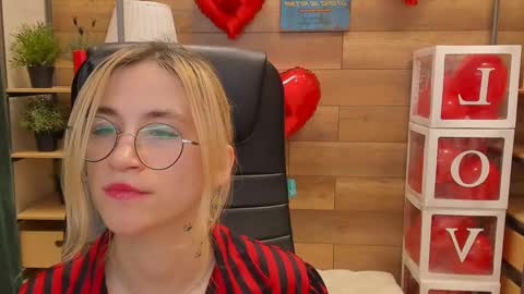 Katrin online show from February 19, 2:01 am