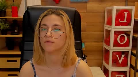 Katrin online show from February 24, 11:09 pm