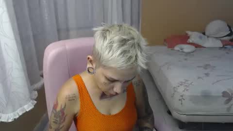 Luna online show from May 25, 2:01 pm
