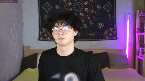 moon_gloww online show from February 13, 5:49 pm