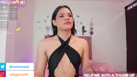 moon_roxee online show from October 21, 2:43 pm