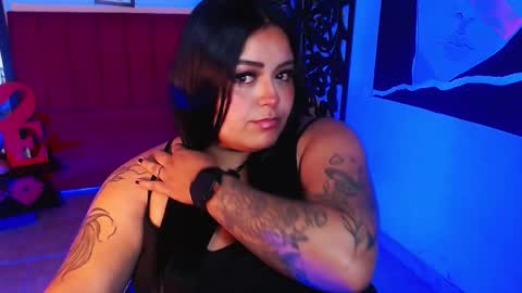 moon_sunflowers online show from September 20, 4:48 am