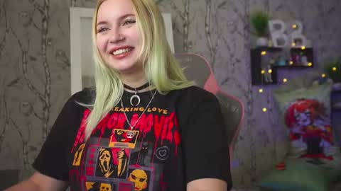 Emilia online show from February 3, 6:11 am