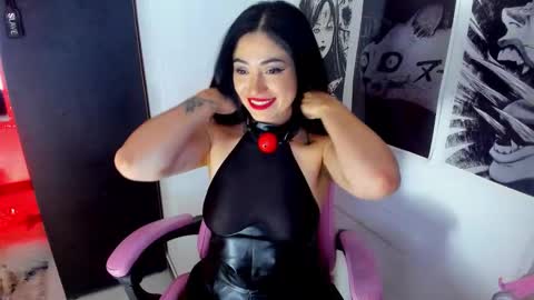 Snapshot of moon_wills chatting on September 16, 5:32 am MOON online show from September 16, 5:32 am
