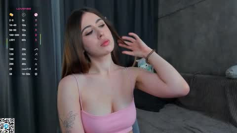 Sophia online show from October 12, 5:15 pm