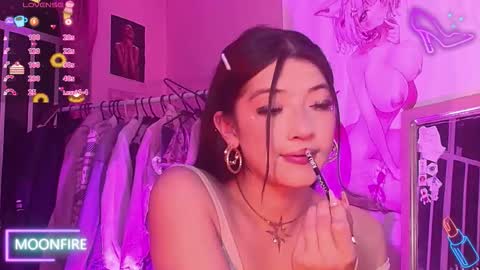 Nicky  online show from October 22, 5:43 am