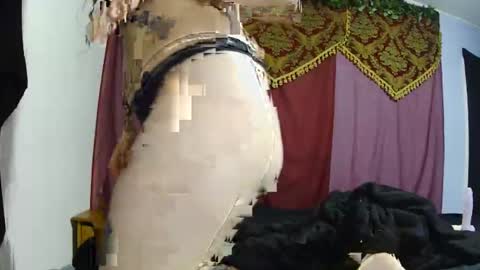 Moonkitty online show from May 15, 1:47 am