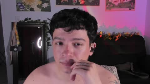 Clove online show from April 4, 5:36 am