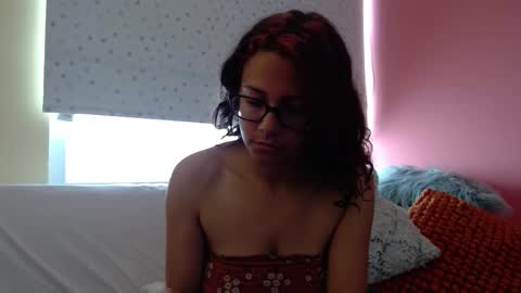Snapshot of mora_haze chatting on October 19, 2:55 pm Mora Haze 3 online show from October 19, 2:55 pm